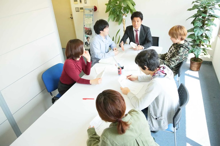 頼れる仲間たちと協力しながら進めていくので安心です！