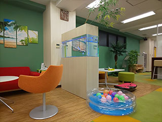 本社風景　夏レイアウト